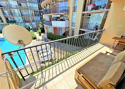 Przytulne studio z widokiem na basen. Zdjęcie 16