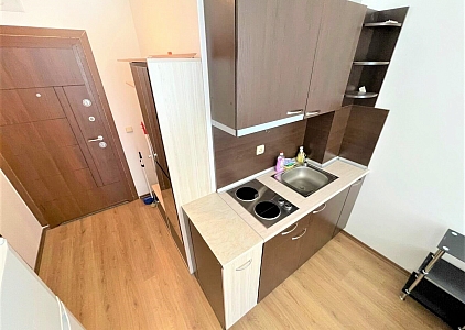 Przytulne studio z widokiem na basen. Zdjęcie 8