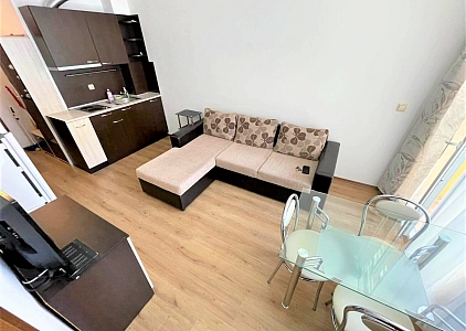 Przytulne studio z widokiem na basen. Zdjęcie 10