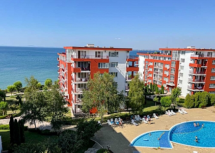 Geräumige Wohnung mit wunderschönem Meerblick in der ersten Reihe. Foto 1 Geräumige Wohnung mit wunderschönem Meerblick in der ersten Reihe. Foto 1