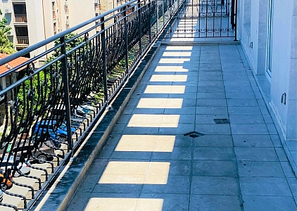 Трехкомнатная  квартира в красивом комплексе . Фото 7