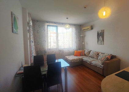 Two-room apartment in a good complex. Photo 3