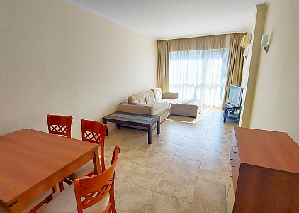 Spacious apartment with sea views in the center of Nessebar. Photo 3