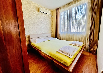 Wiederverkauf im Garden of Eden-Komplex. Foto 5