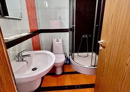 Wiederverkauf im Garden of Eden-Komplex. Foto 10