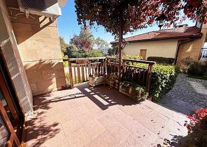 Wiederverkauf im Garden of Eden-Komplex. Foto 15