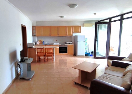 Spacious apartment with access to the pool. Photo 3