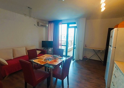 Two-room apartment in Sveti Vlas close to the sea . Photo 2