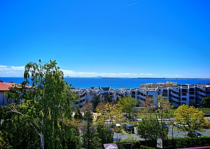 Spacious apartment with sea view near the yacht port. Photo 7 Spacious apartment with sea view near the yacht port. Photo 7