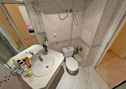 Nice three-room apartment 50 meters from the sea. Photo 8