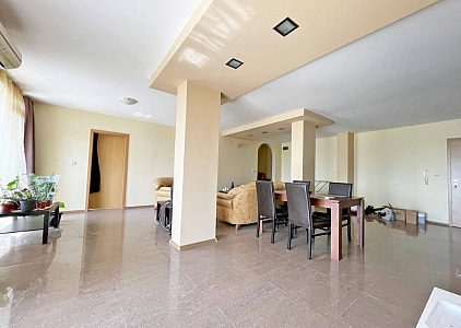 Большая трехкомнатная квартира  близко к морю!. Foto 13