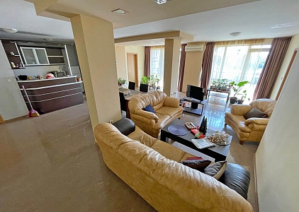 Большая трехкомнатная квартира  близко к морю!. Foto 2