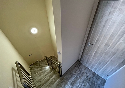 Двухуровневая квартира с тремя спальнями. Zdjęcie 16