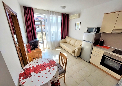 Stylish apartment near the sandy beach. Photo 8