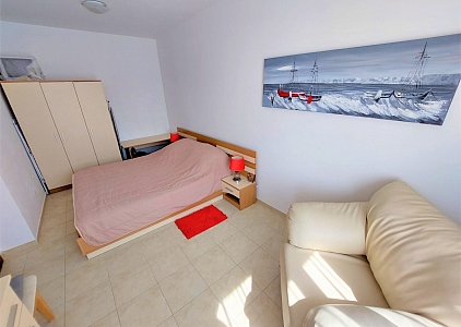 Stylish apartment near the sandy beach. Photo 3