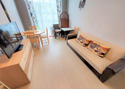 Wohnung mit großer Liegewiese in guter Anlage. Foto 8