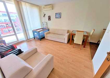 Apartment mit Meerblick in erster Linie in Sveti Vlas. Foto 2 Apartment mit Meerblick in erster Linie in Sveti Vlas. Foto 2