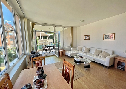 Large apartment with sea views 50 meters from the beach. Photo 2 Large apartment with sea views 50 meters from the beach. Photo 2