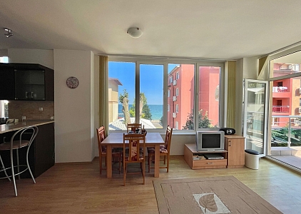 Large apartment with sea views 50 meters from the beach. Photo 12 Large apartment with sea views 50 meters from the beach. Photo 12