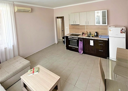 Bezugsfertige Wohnung im Zentrum von Ravda. Foto 5