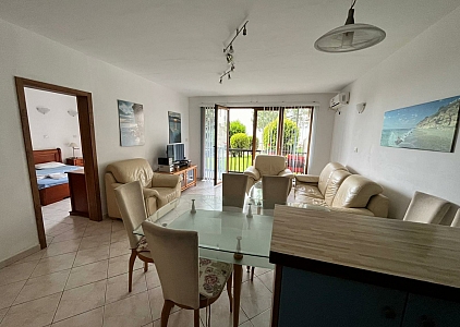 Three-room apartment in a luxury complex on the first line. Photo 2 Three-room apartment in a luxury complex on the first line. Photo 2