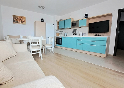 Beautiful two-room apartment 300 meters from the beach. Photo 10