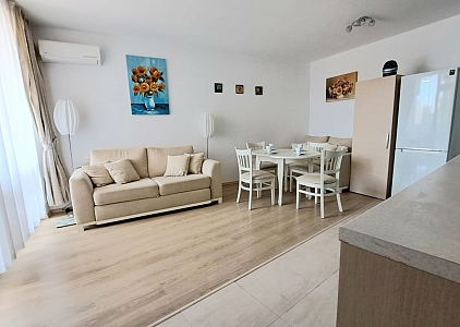 Beautiful two-room apartment 300 meters from the beach. Photo 12