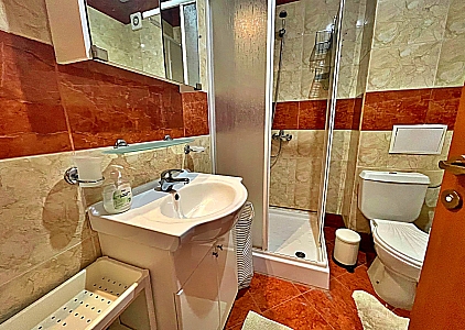 Просторная студия с видом на бассейн. Фото 12