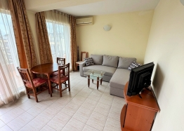 Eine gemütliche Wohnung in einer ausgezeichneten Anlage mit günstiger Lage. Foto 2