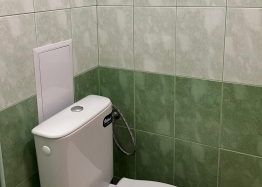 Квартира с видом на бассейн в тихом центре. Фото 17