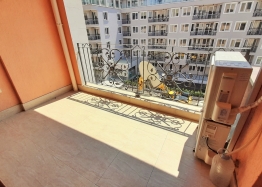 Velký byt s výbornou lokalitou. Foto 13