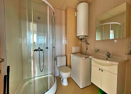 Студія з видом на басейн у великому комплексі. Фото 13