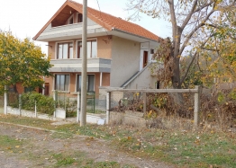 Трехэтажный дом на продажу в селе Горица. Фото 2