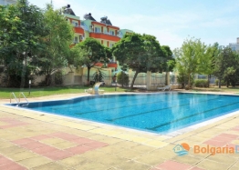 Large apartment with pool view. Photo 4