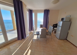 Квартира с панорамным видом на море на первой линии. Фото 2