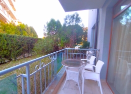 Apartament z trawnikiem w drugiej linii od morza. Zdjęcie 7