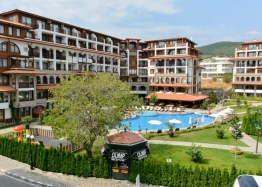 Geräumige Wohnung in einer ausgezeichneten Anlage im Zentrum von Sveti Vlas. Foto 4