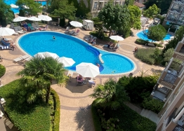 Apartament z widokiem na basen w luksusowym kompleksie. Zdjęcie 9