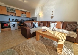 Vynikající apartmán s výhledem na moře a parkováním v centru Sveti Vlas. Foto 1