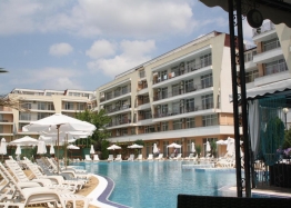 Apartament z nowymi meblami i widokiem na basen. Zdjęcie 5
