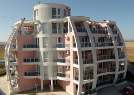 Недорогая квартира с видом на море в Равде. Фото 17