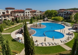 Krásný apartmán na první pobřeží v luxusním komplexu. Foto 1