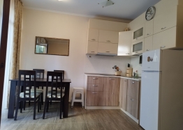 Apartament z trawnikiem w drugiej linii od morza. Zdjęcie 10