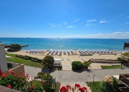 Apartment mit Meerblick in einer Luxusanlage in erster Strandreihe. Foto 8