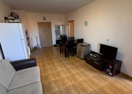 Apartament z widokiem na basen w dużym kompleksie. Zdjęcie 12