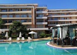 Apartament z widokiem na basen w dużym kompleksie. Zdjęcie 6 Apartament z widokiem na basen w dużym kompleksie. Zdjęcie 6