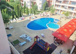 Просторная квартира с видом на бассейн в большом жилом комплексе. Фото 22