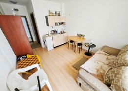 Praktický studiový apartmán ve velkém komplexu. Foto 6
