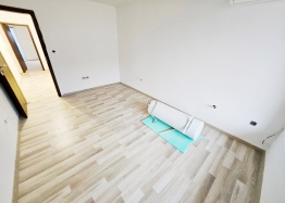 Large three-room apartment in Nessebar. Photo 6