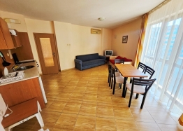 Spacious apartment 600 meters from the beach. Photo 16